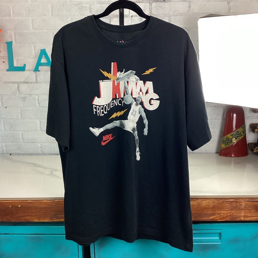 Vintage 90s Michael Air Jordan Jamming Frequency Nike Basketball T-Shirt, L